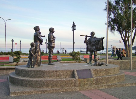 H-145 MONUMENTO A LOS COLONOS (Pto. Montt)